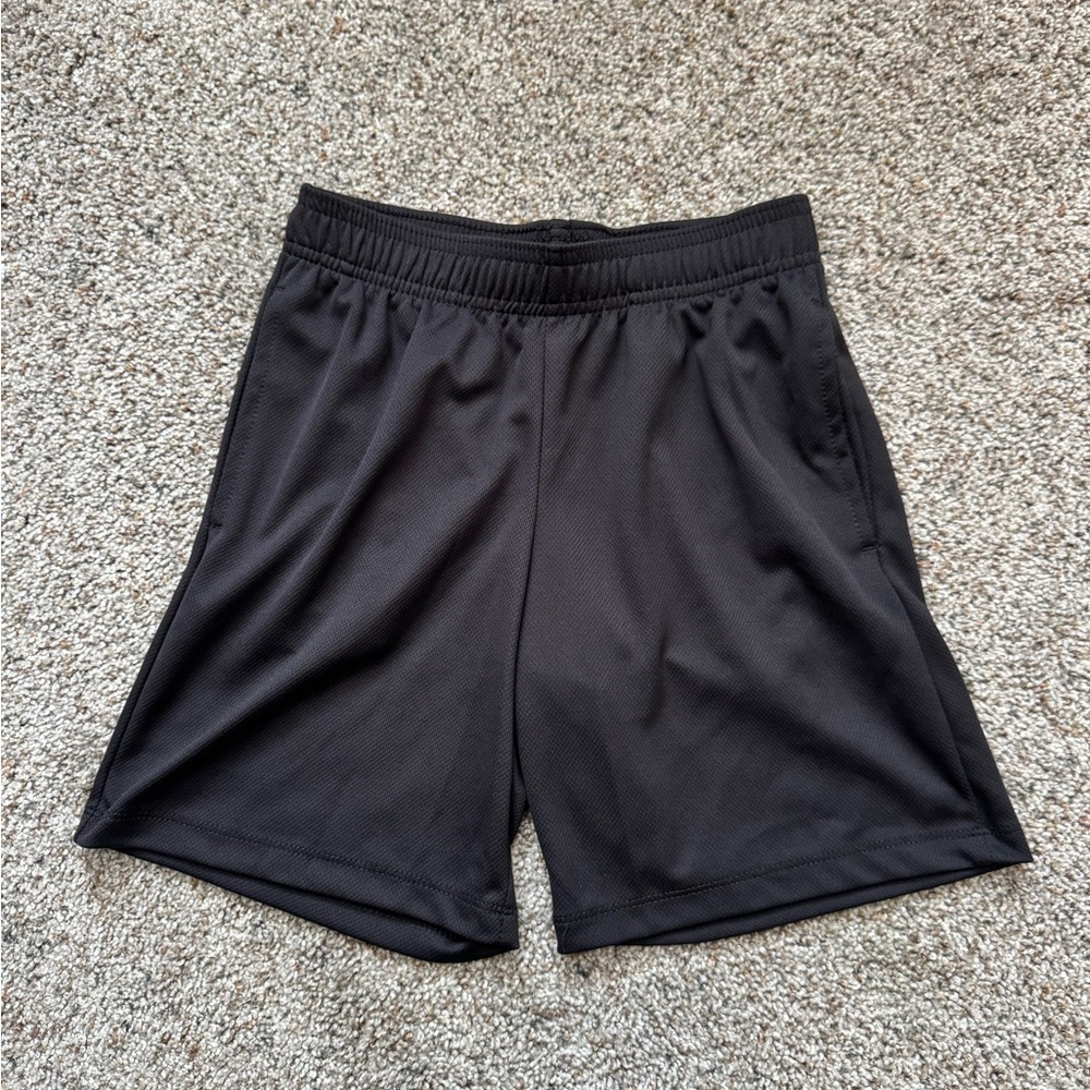 Kids black Shorts size M (8)